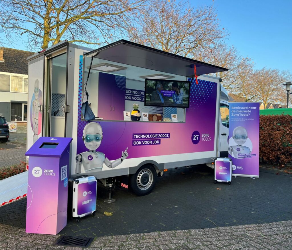 Innovatiebus met de tekst: technologie zorgt ook voor jou